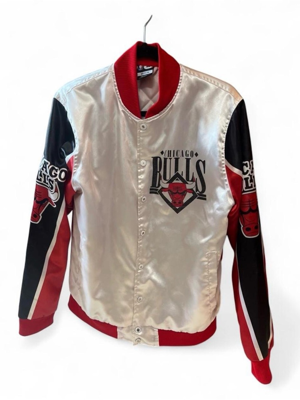 NBA Chicago Bulls Satin Bomber Jacket - White, Red & Black